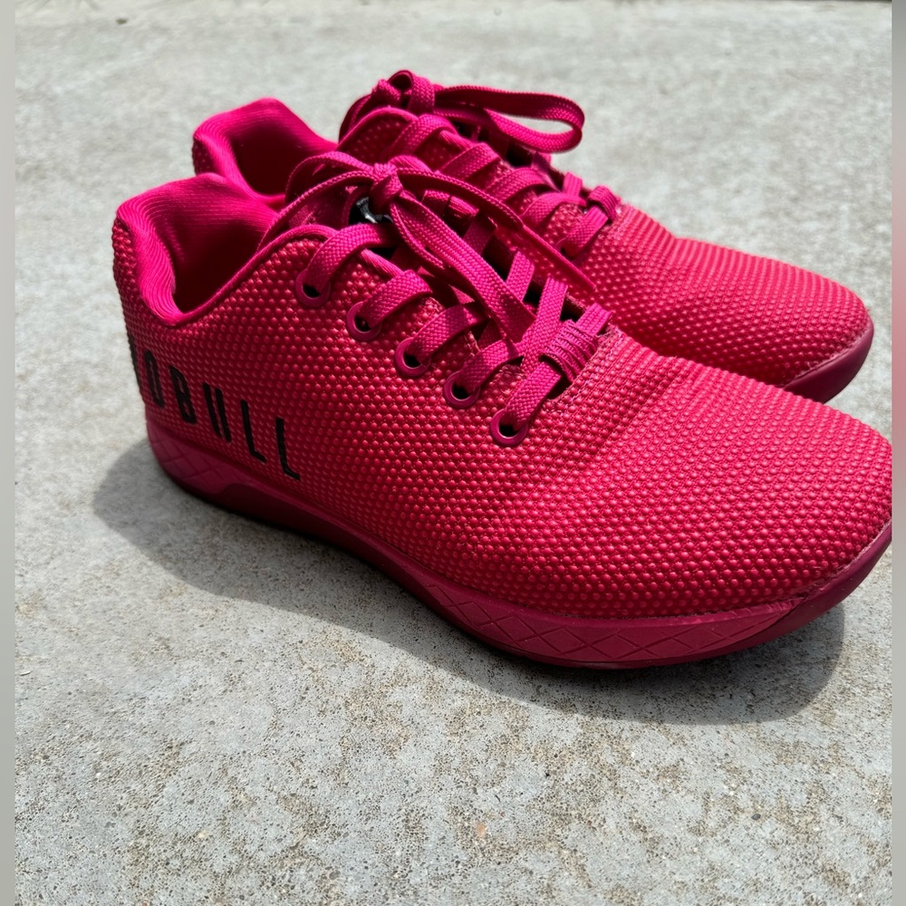 Nobull woman sizes W7, color magenta